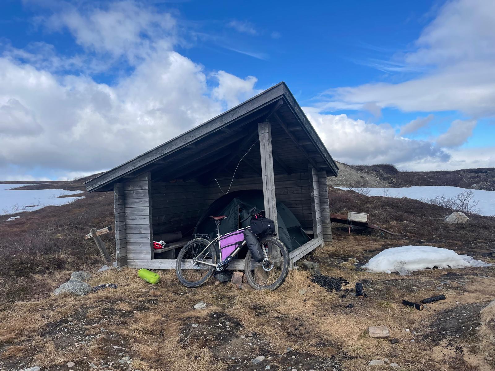 Battling the Bæskades Mountain Plateau, on ‘The Old Postal Road’, Norway [May 2026]